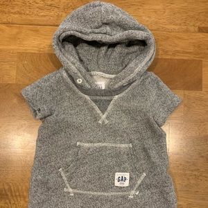 Gap shortie hoodie